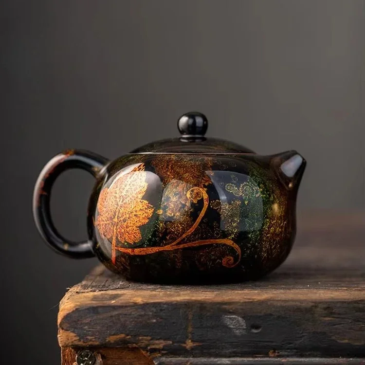 Handmade purple clay pot with maple lacquer brewing teapot and tea set