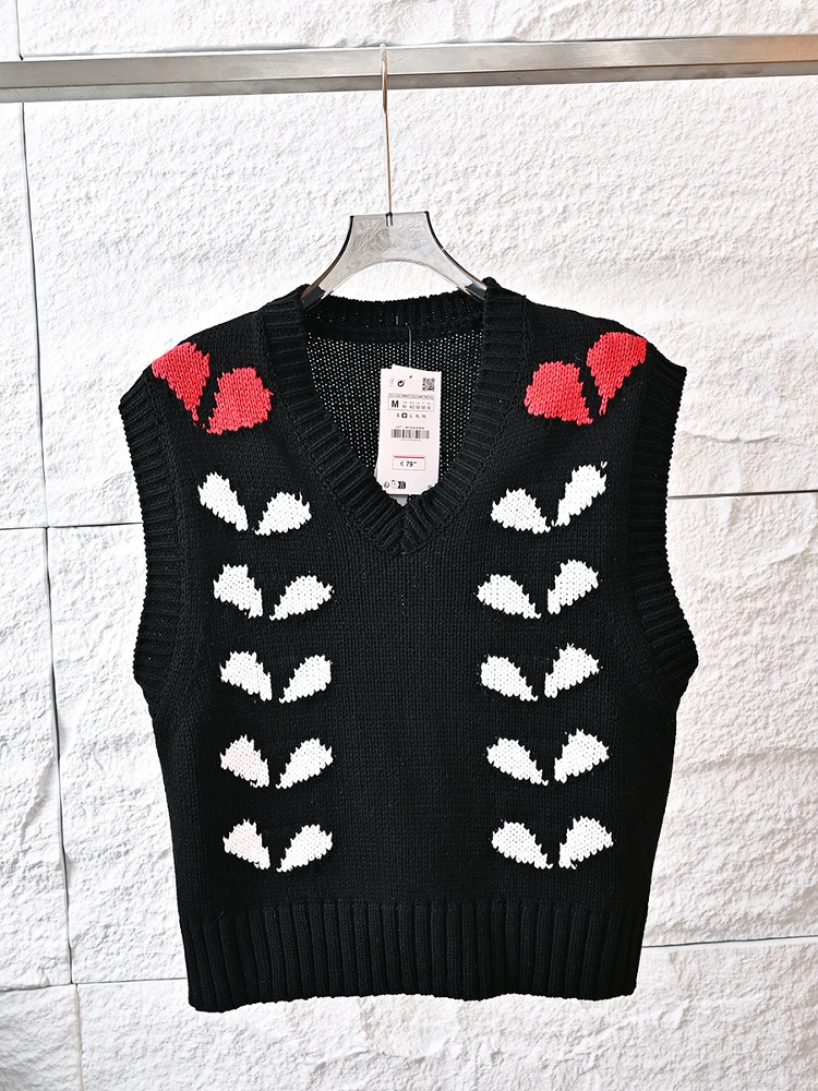 

Soft Skin-Friendly Knitted Vest Heart Shaped Tassel Spring Fashion Men's Clothing Straight Cut Casual Daily Wear round Neck
