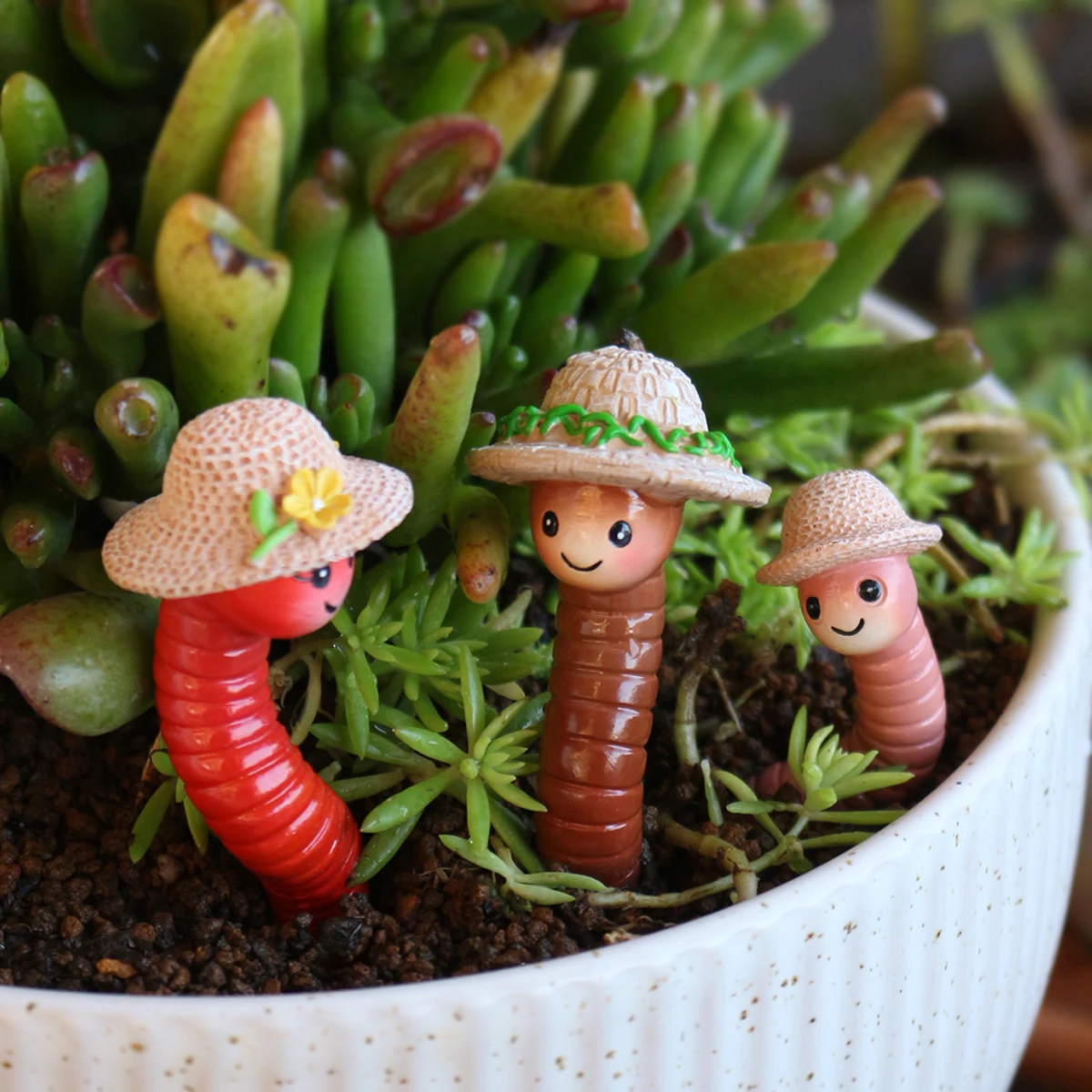 3Pcs Cute Straw Hat Earthworm Figurine Set, Resin Cartoon Worm Statue, Plant Pot Bonsai Decor, Garden Micro Landscape Ornament,