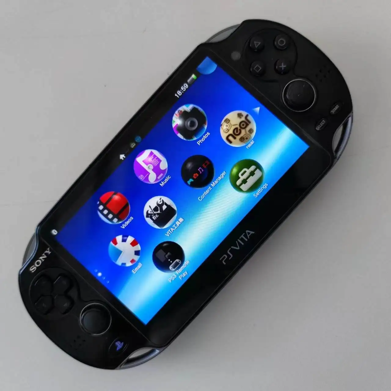 Handheld game console palyer For playstation PSP vita 1000 With 8G 16G 32G