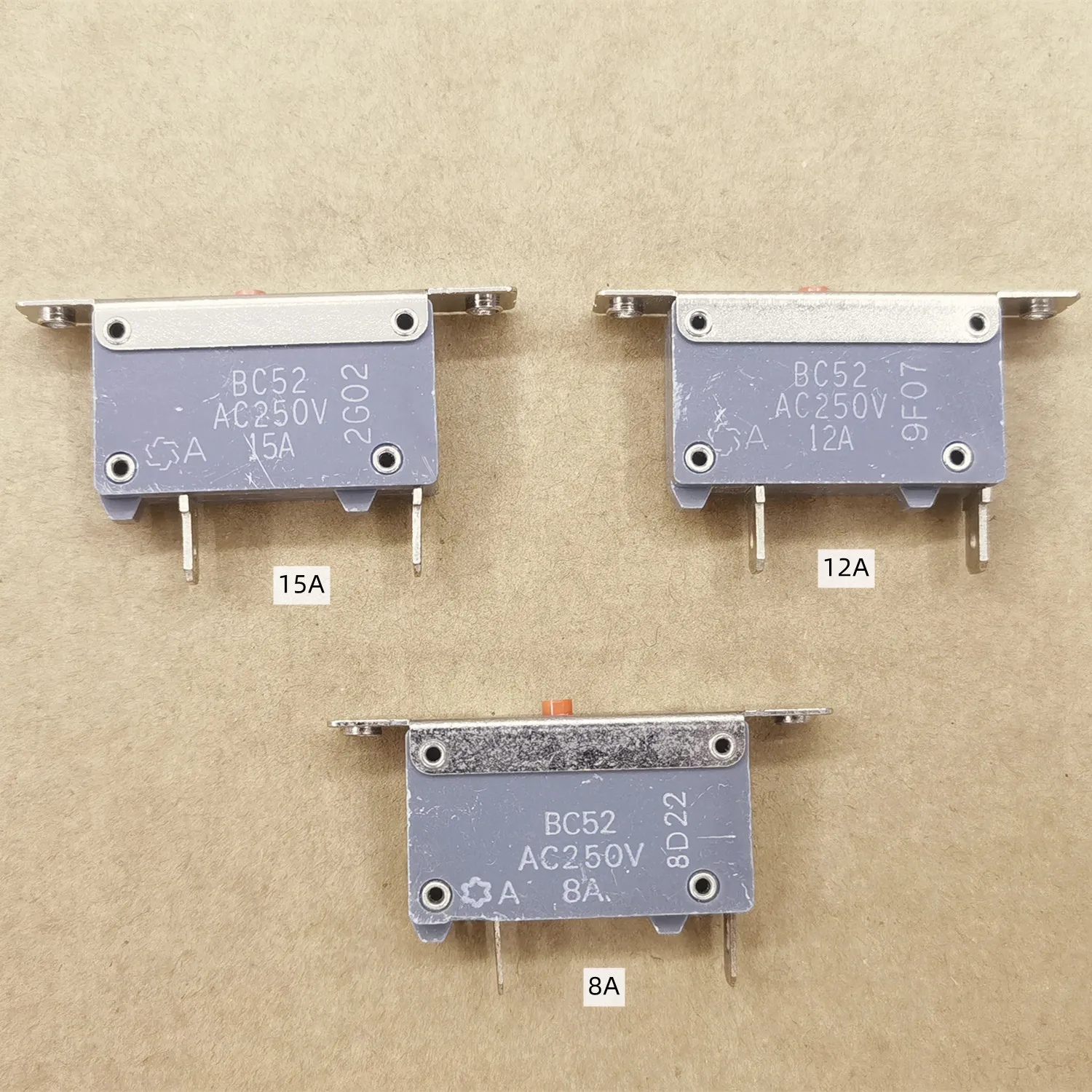 Original New 100% BC52 8A 12A 15A Overcurrent and Overload AC Protector Switch