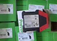 

Реле безопасности A4E-B200 XPSAC5121