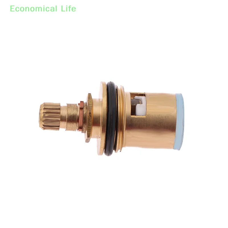 Brass Faucet Angle Valve Core Spout Sink Water Connection Outlet Kitchen Faucet Valve Accessories Home Lavatories Spare Parts