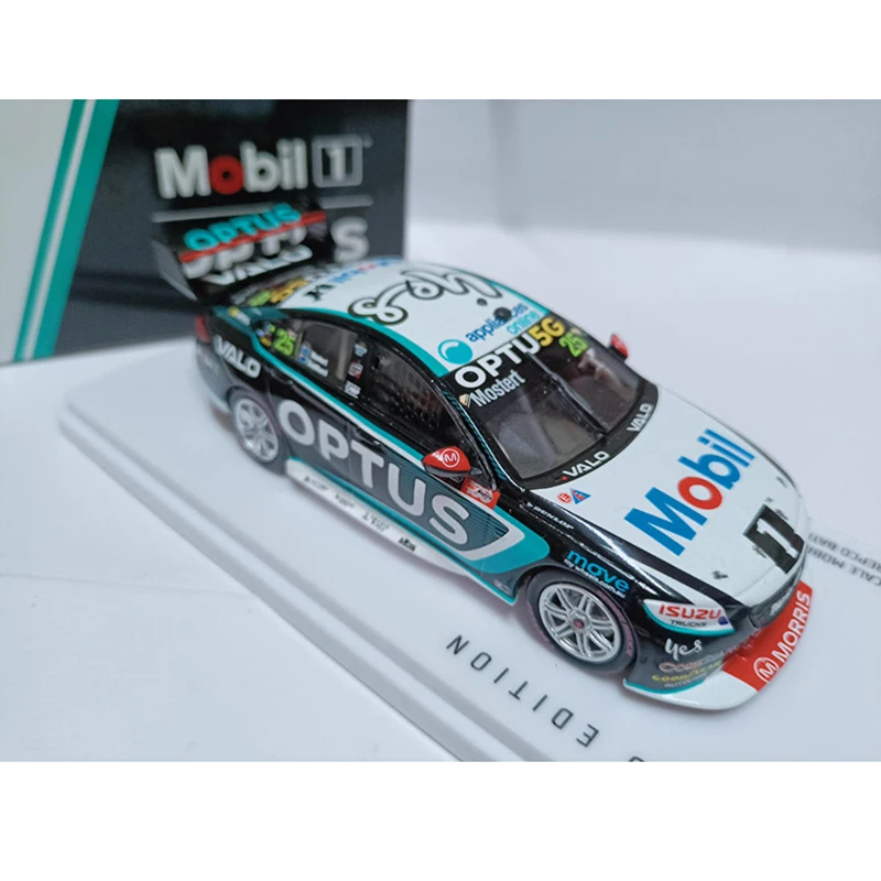 Autentico modello di auto da corsa Mobil 1 Holden ZB 1000 2022 in scala 1/43 Classici regalo souvenir per adulti Display statico