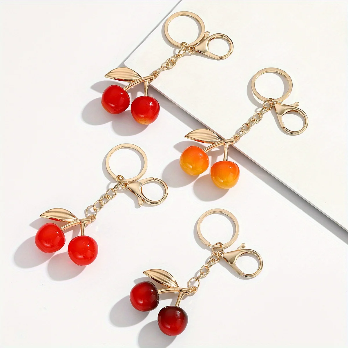 1pc Cherry Theme Glitter Gold Keychain-Red Cherry with Leaf Design,Fashionable Car Accessory,Preferred Exquisite Gift for Women