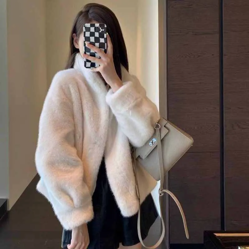 Lucyever Korean Fashion Faux Fur Jacket Women Elegant Streetwear Warm Fur Outerwear Ladies Winter New Long Sleeve Plush Coats