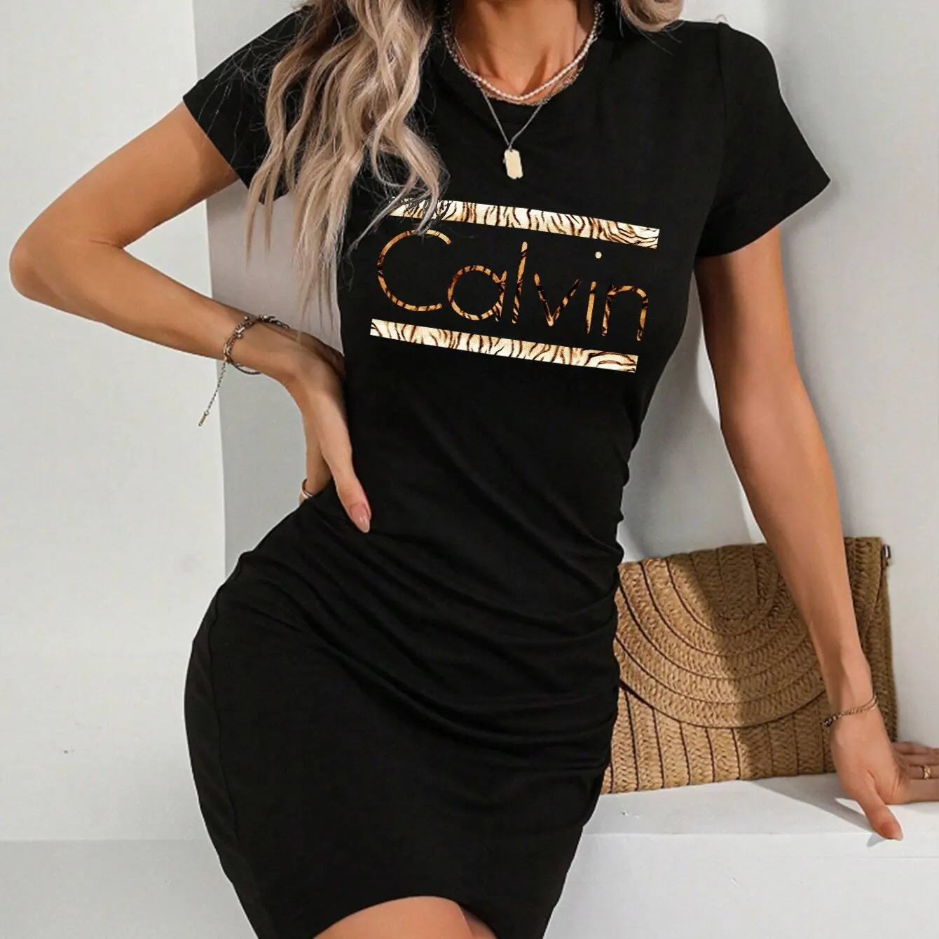 Verano mujer moda Calvin patrón estampado casual sexy ajustado ajustado manga corta cuello redondo camiseta mini falda