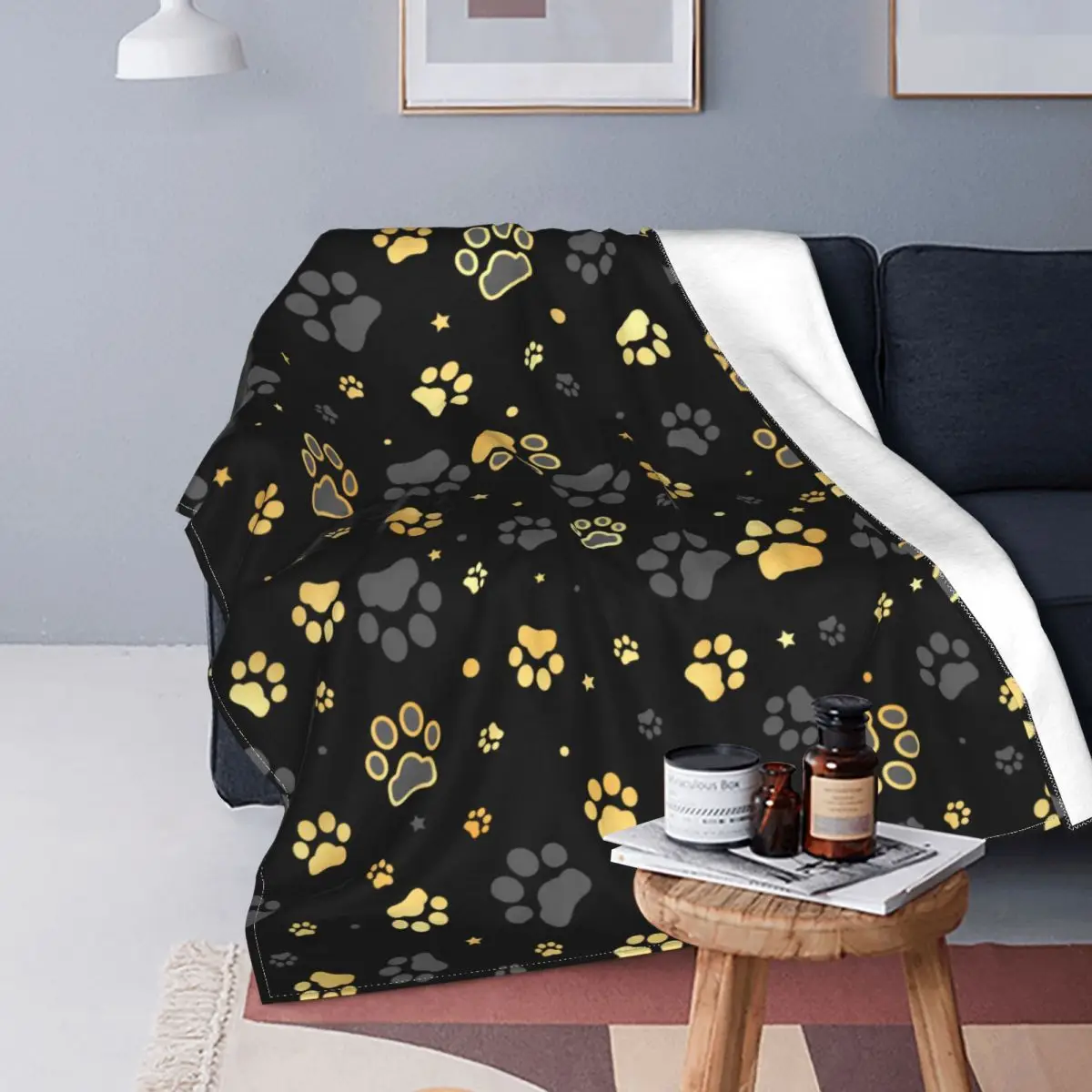 Gold Dog Paw Blanket Cover Flannel Animal Soft Throw Blanket for Airplane Travel Bedspread