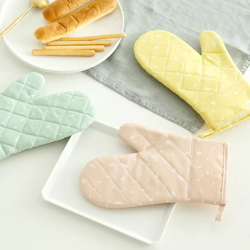 2pcs Microwave Glove Houshold Non-slip Cotton BBQ Oven Mitts Baking Gloves Heat Resistant Kitchen Potholders Silicone Oven Mitts