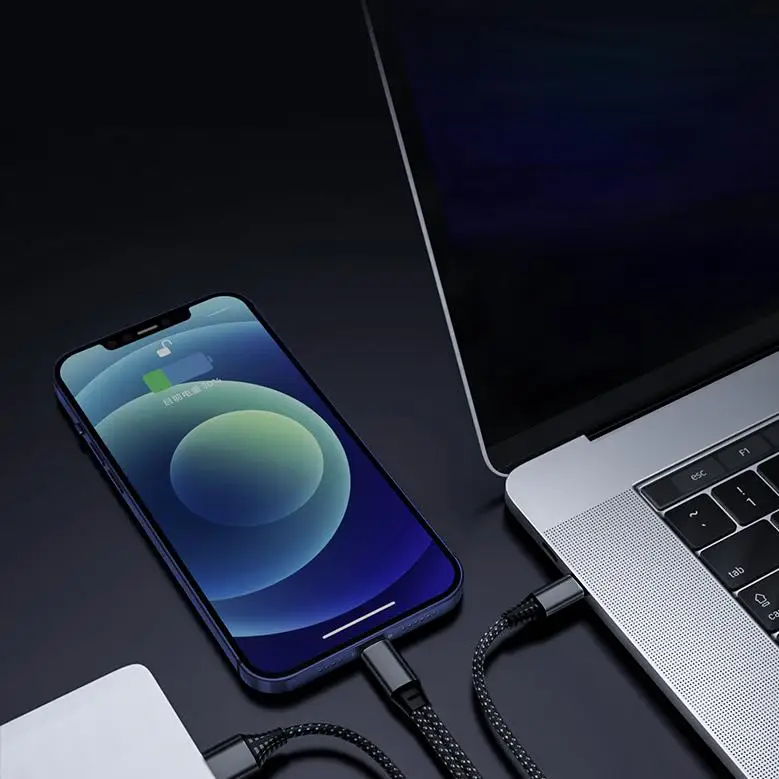 OTG geluidskaartaansluitkabeladapter, live streaming mobiele datakabelconverter, opladen van de audiozijde