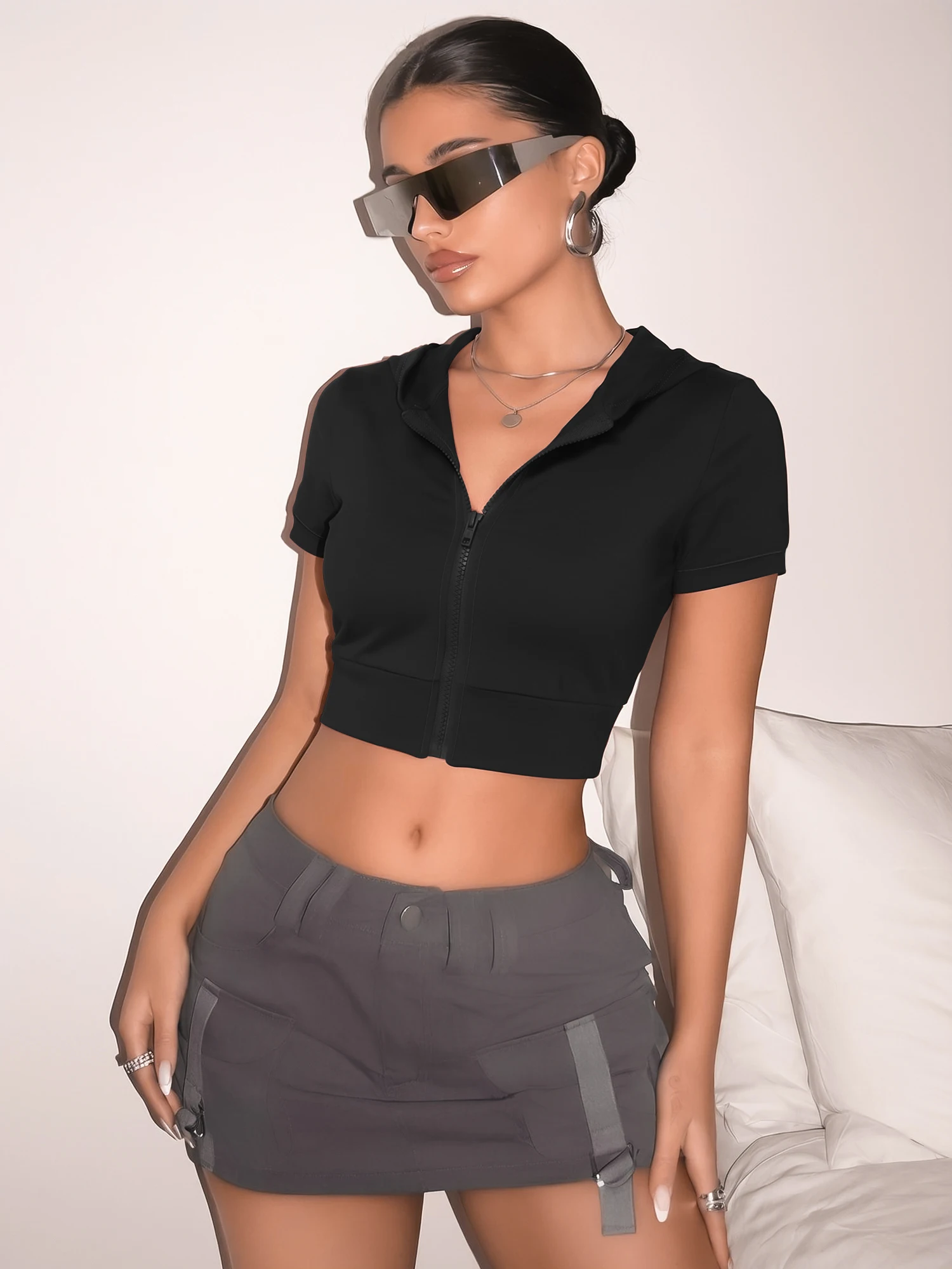 Vintage Y2K Elastic Cropped Hooded Zip T-shirt Short Sleeve Ladies Hip Hop Daily Athletic Top