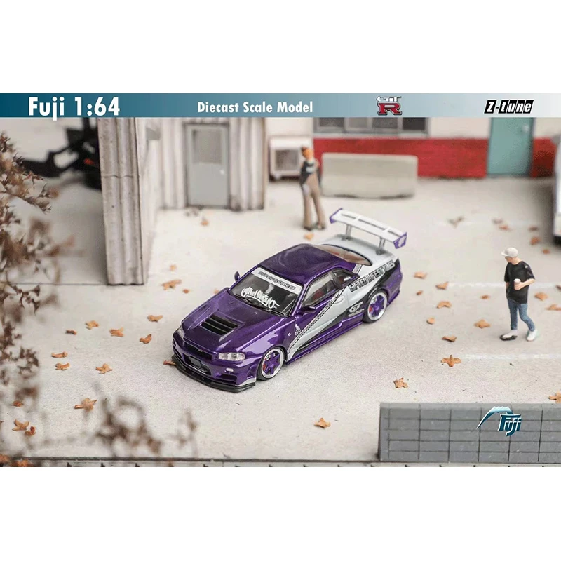 Fuji In Stock 1:64 Skyline GTR R34 Z Tune CRS Dark Green Gifted Purple Diecast Diorama Car Model Collection Miniature Toys