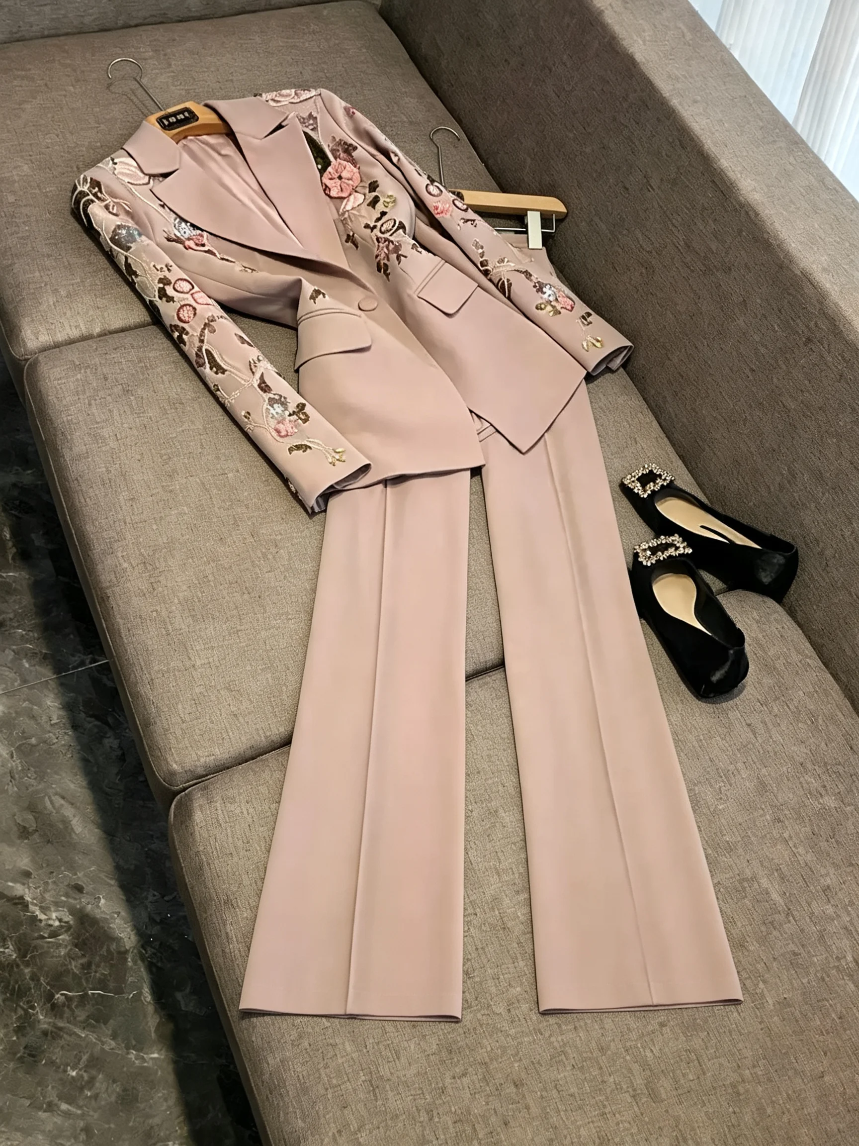 Autumn Heavy Work Floral Suit Set Women's Two Piece Set AK137 Fashionable Long Sleeve Button up Top And Pants for All Seasons