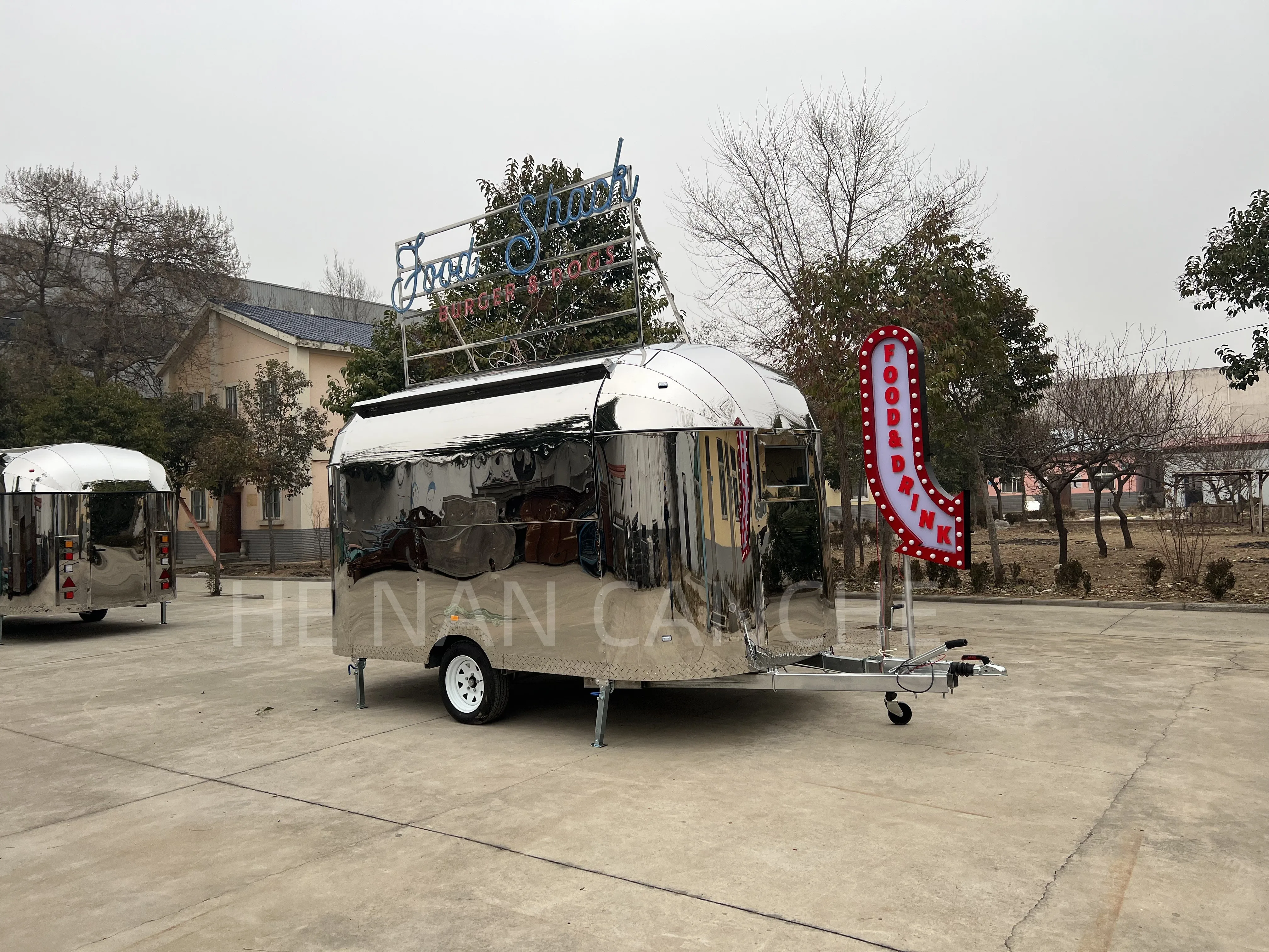 Mobile Fast Food Truck Mobile Food Trailer Vending Pizza/Coffee/Hamburger with CE