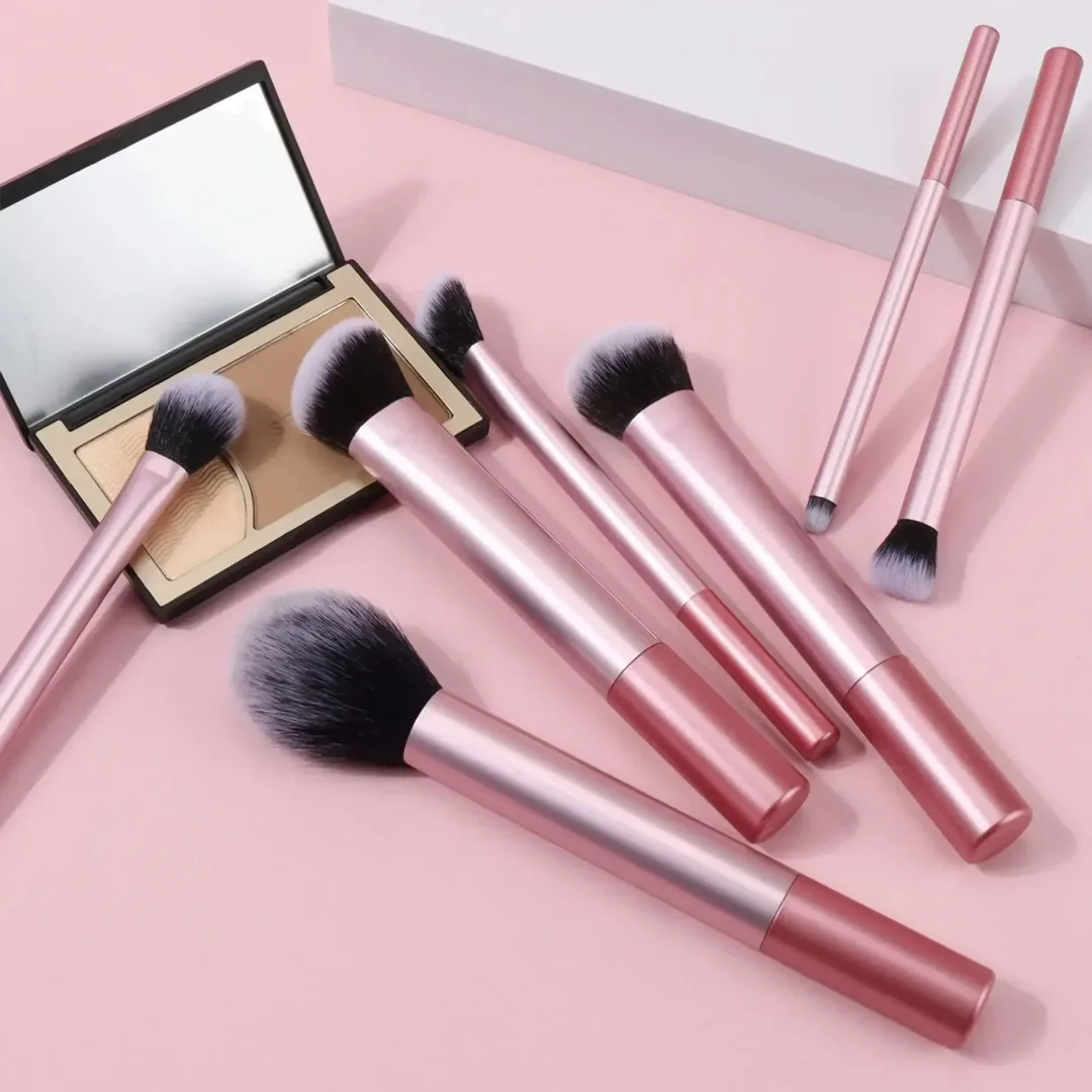 Conjunto de pincéis de maquiagem macios e fofos, 7 peças, para cosméticos, base de cabelo sintético, blush, pó, mistura de pincéis de maquiagem, ferramentas de beleza
