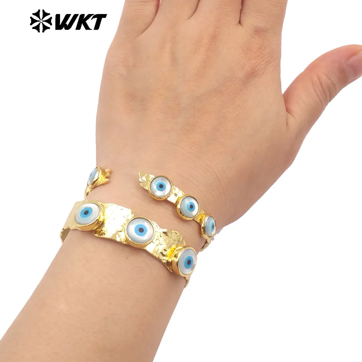 

WT-MPB112 2024 Hot Saling Eye Of The Devil Design Hip Hop Style Fashion And Personalized Bracelet 18K Gold Plated Bangle