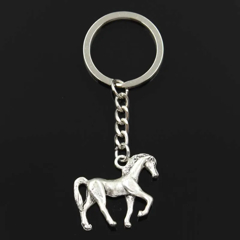 Fashion Keychain 32x27mm 3D Walking Horse Silver Color Pendants DIY Men Jewelry Car Key Chain Ring Holder Souvenir For Gift