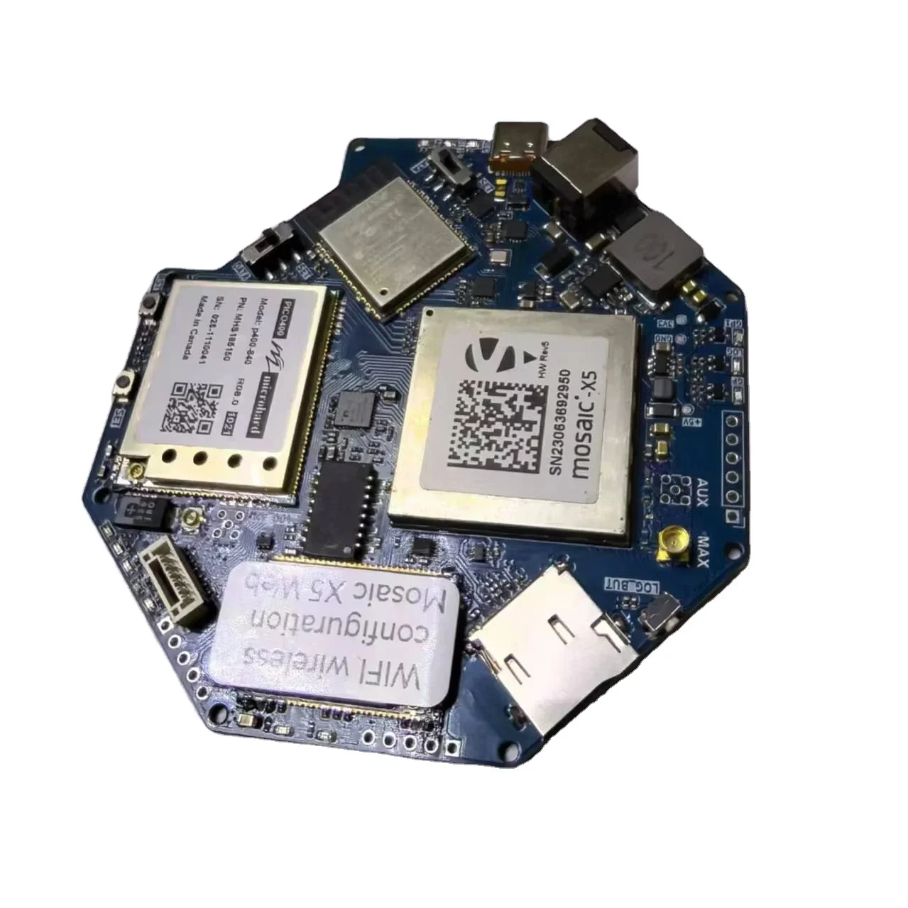 يحتوي وحدة لوحة الموقع Septentrio_mosaic X5 Gnss Gps على وحدة ESP32 WiFi ومحطة راديو MicroHard P400-840