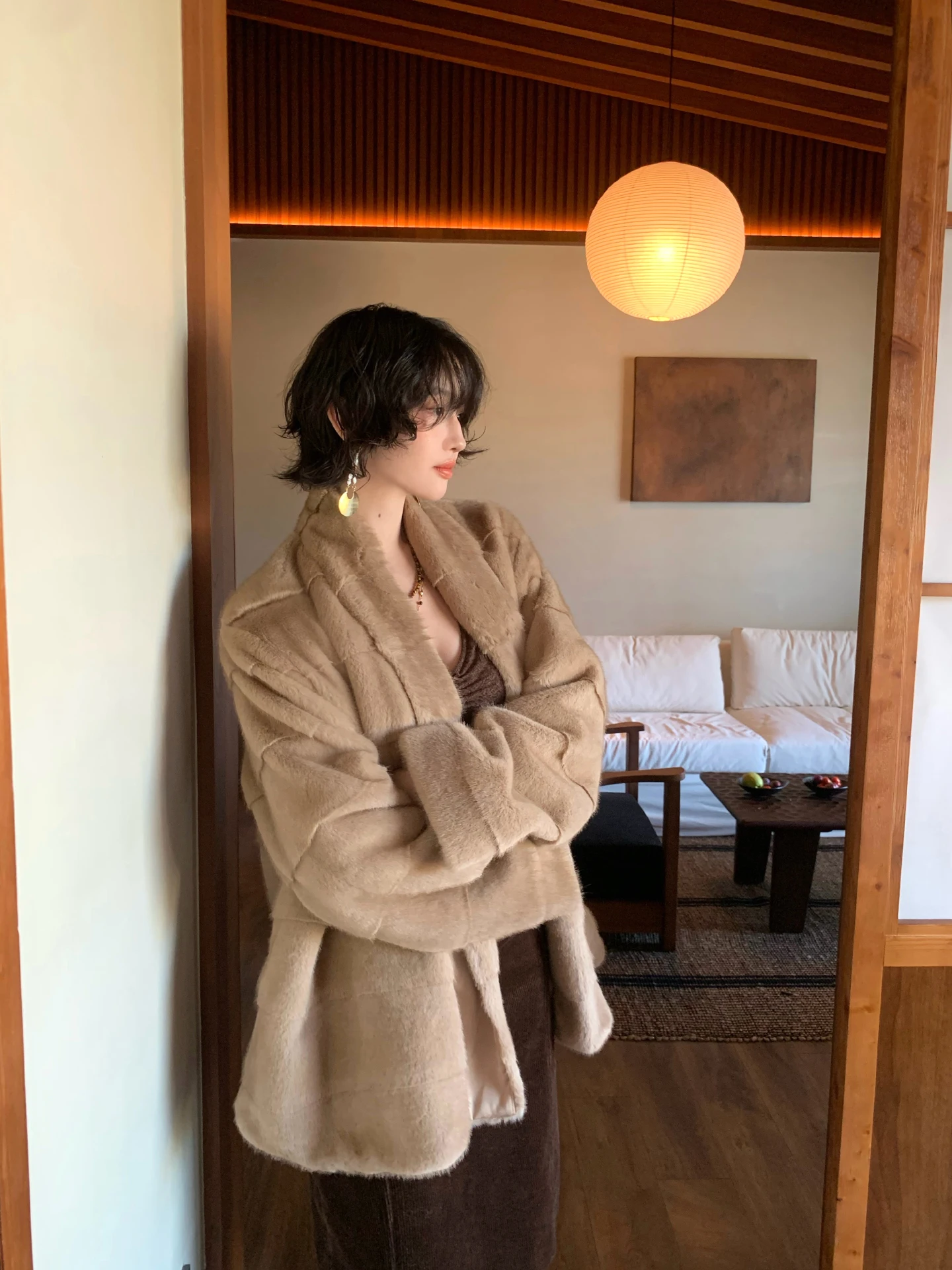 

Ретро-пальто в гонконгском стиле, свободного кроя, средней длины, из искусственного меха, экологичное, женское, повседневное, модное, утепленное, из полиэфирного волокна, верхняя одежда