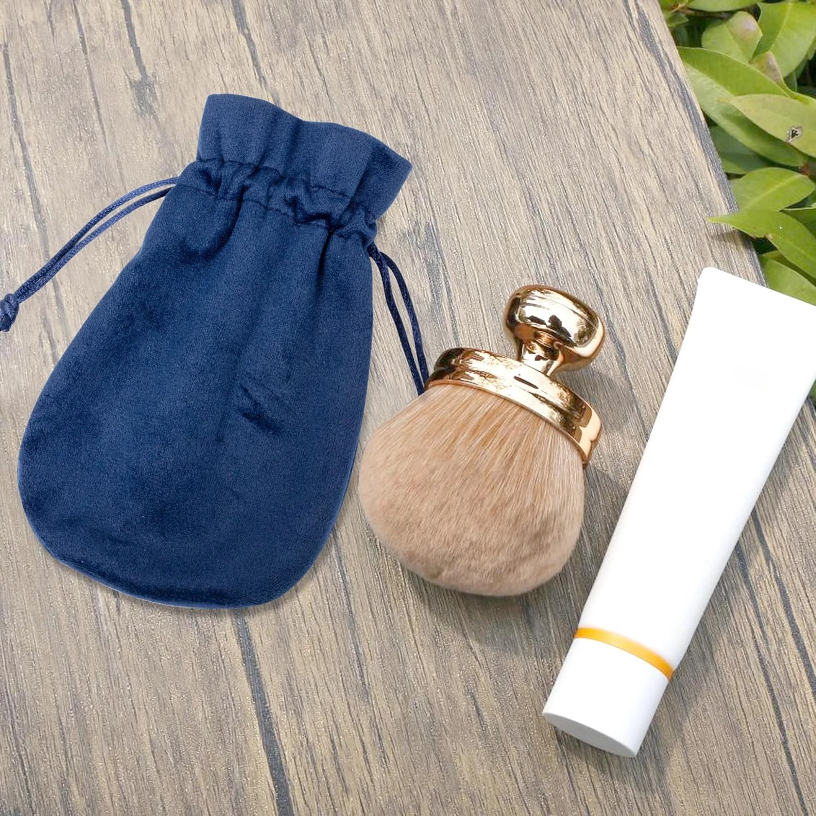 فرش مكياج منتفخة محمولة صديقة للبشرة ومزج خافي العيوب ومناسبة للمكياج اليومي