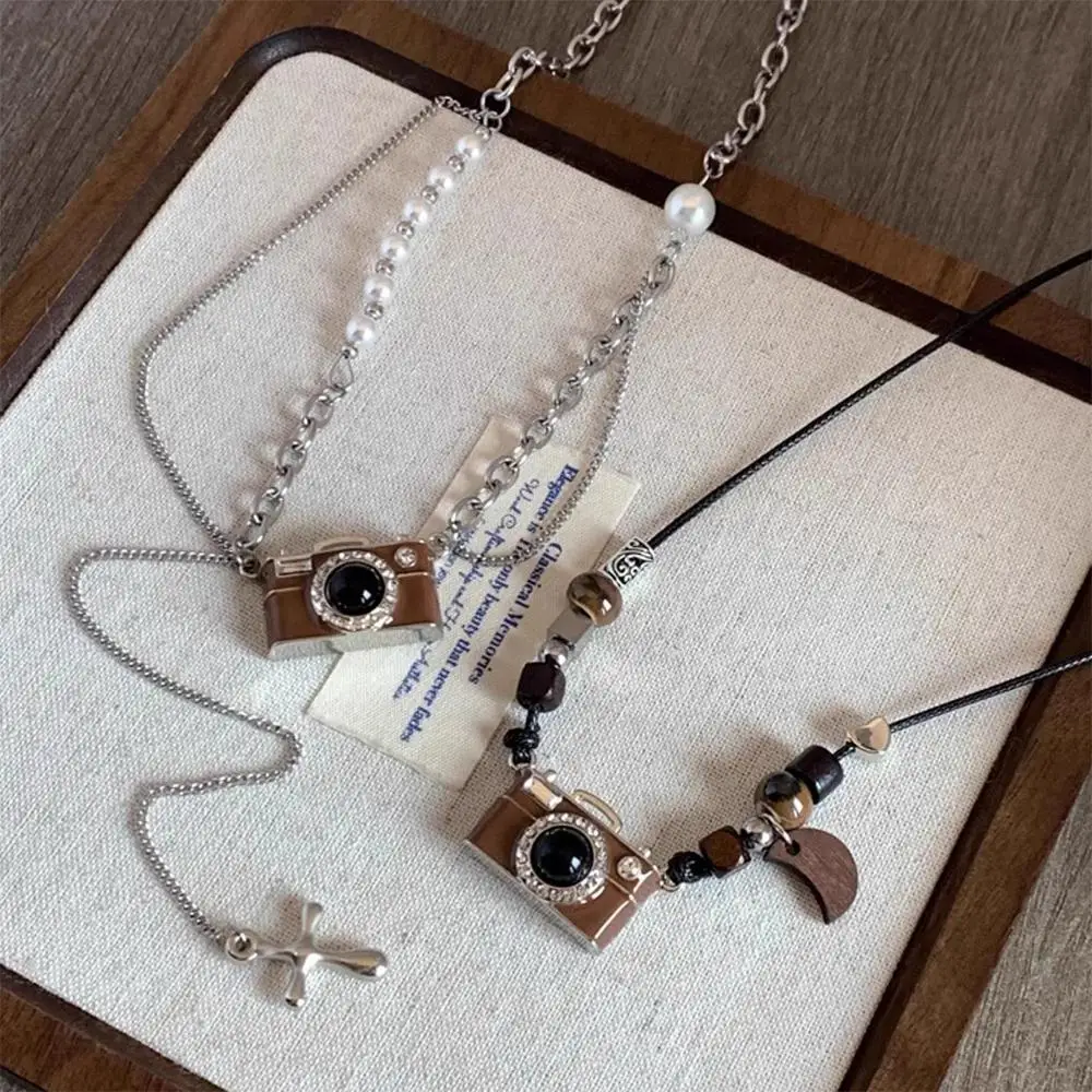 Vintage Brown Camera Necklace Hip-Hop Luxury Style Long Chain Necklace Retro Khaki Unique Fashion Accessories For Cool Girls
