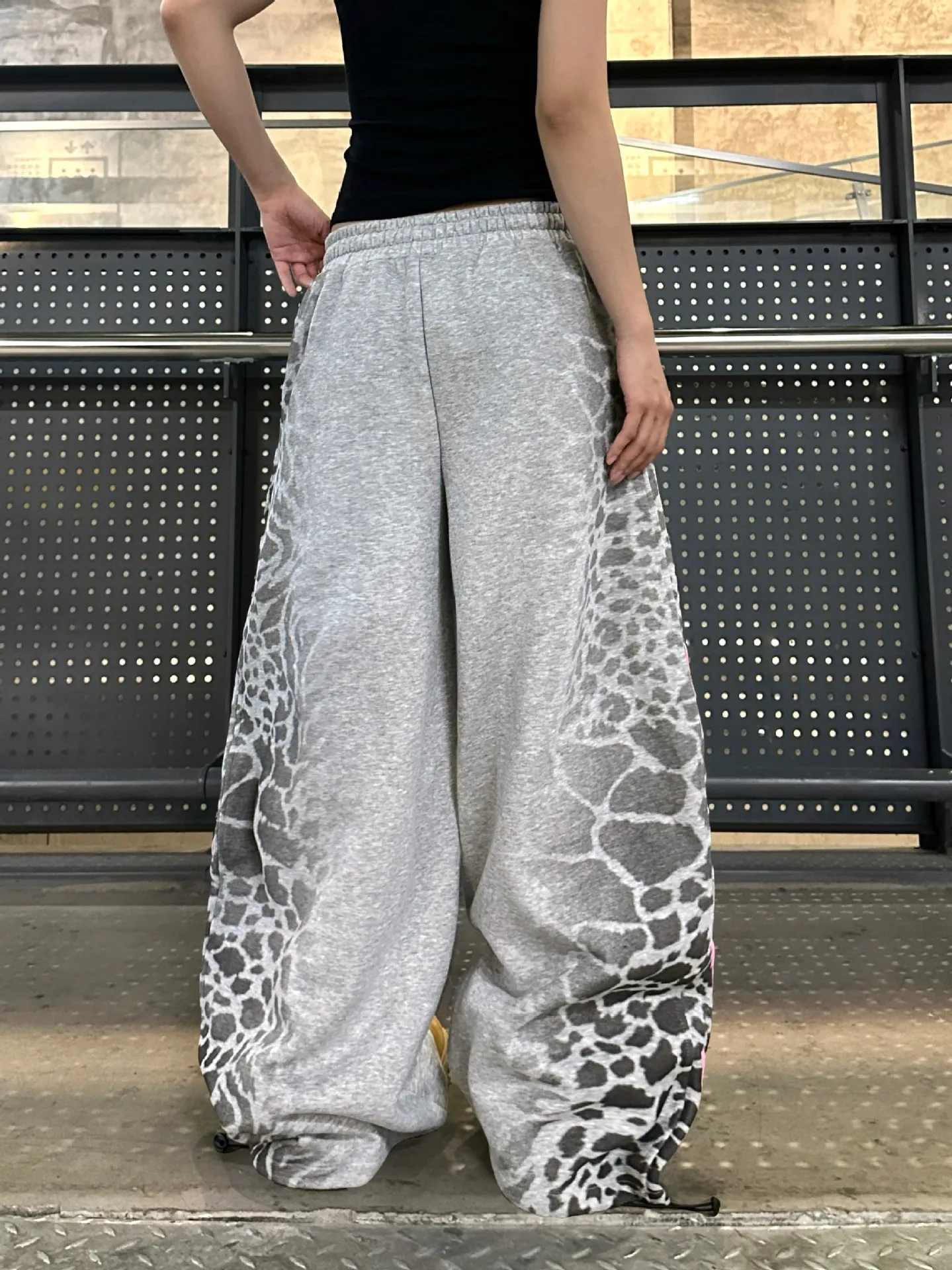American Leopard  Print Sweatpants For Women Spring Autumn Casual Gray Wide Leg Pants Fashion Street Style Drawstring Trousers