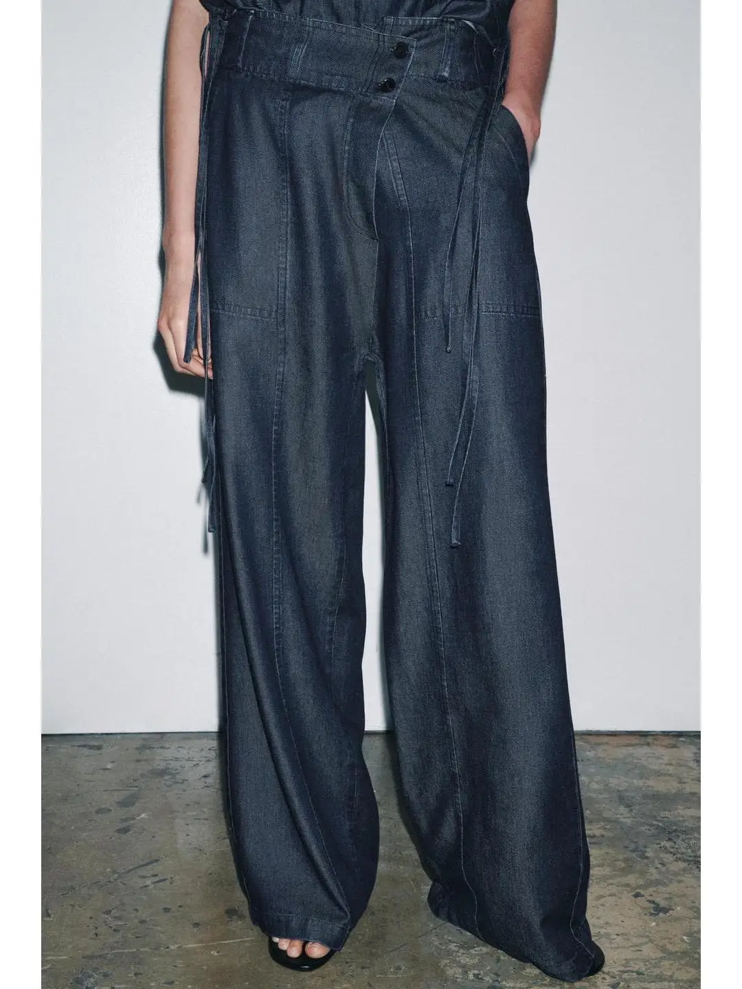 Cleanfit taille haute taille croisée Denim jean noeud décoré PVC matériel grande taille femmes Faion automne Collection