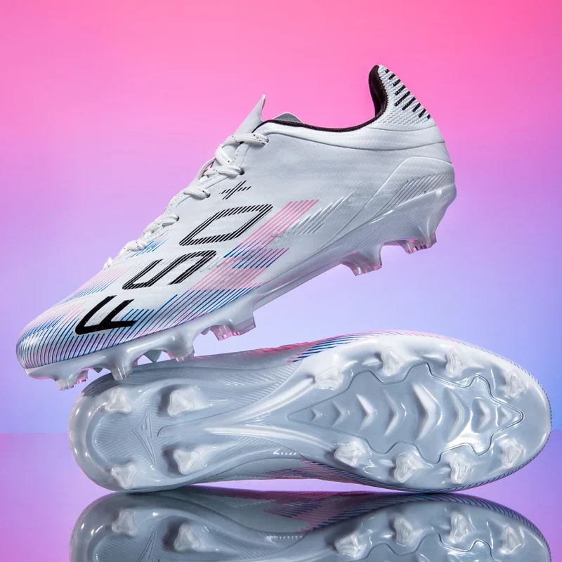 New Men Football Boots Training Shoes Match Sneakers Soccer Shoes Grass Outdoor Non-Slip Professional Sport Ultralight Unisex