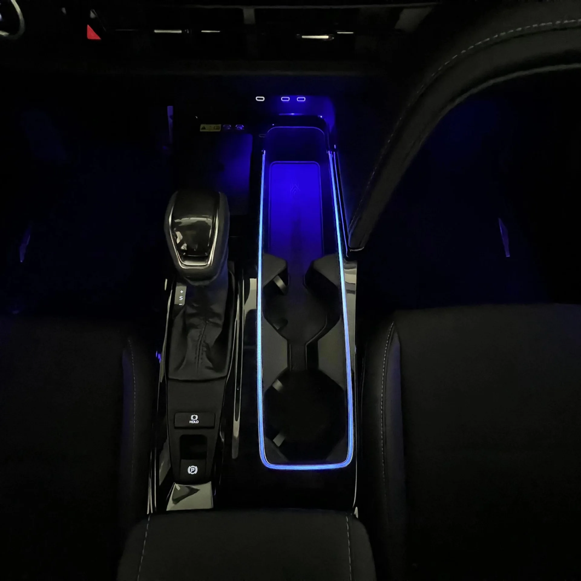 

Car Center Console Water Cup Holder Atmosphere Light For Toyota Camry 2024 2025 Drinks Holder Led Ambient Lamp Decorative Lamps