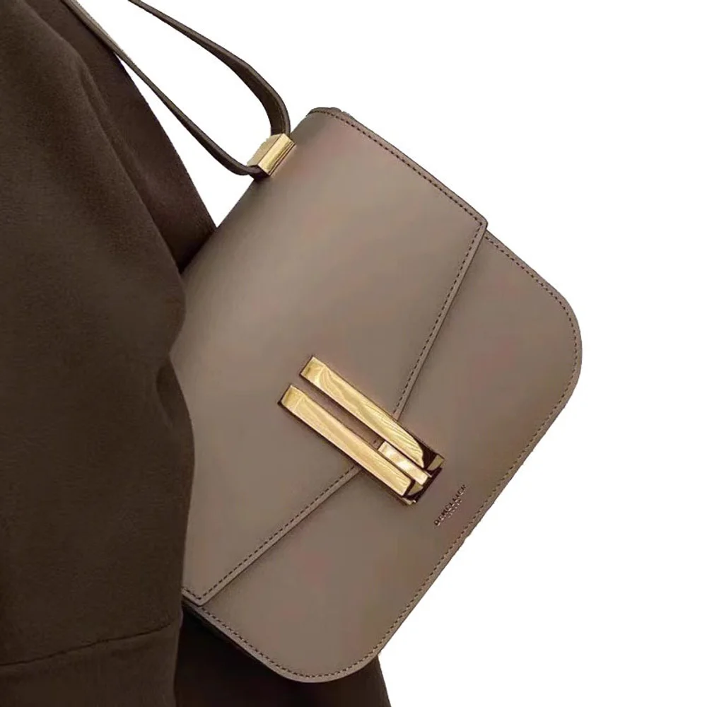

New Arrival Tofu Bag Niche Style Design Retro Armpit Bag Single Shoulder Genuine Leather Women's Bag Flip Crossbody Square Bag