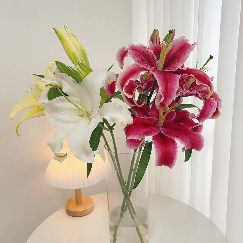

Class A Perfume Lily Flowers Siberia Huang Tianba Yunnan Base Straight Hair Indoor Water Flower Arrangement