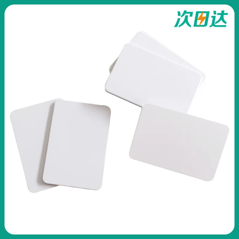 تخصيص.-الحدود 215 بطاقة بيضاء في المخزون 215 عملة NFC لعبة بطاقة البدء السريع NFC بطاقة بيضاء رقاقة بطاقة مستديرة 213