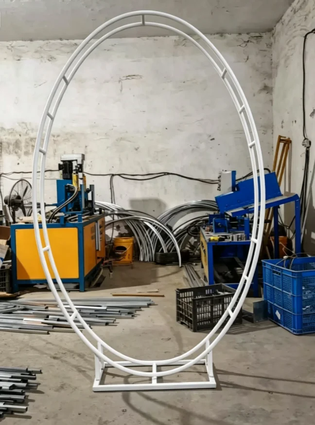 Metall-Oval-Hochzeitsbogen-Hintergrundständer für drinnen und draußen, Gartenbogen, Blumenständer, Party-Bühnen-Hintergrunddekoration – Detail 7