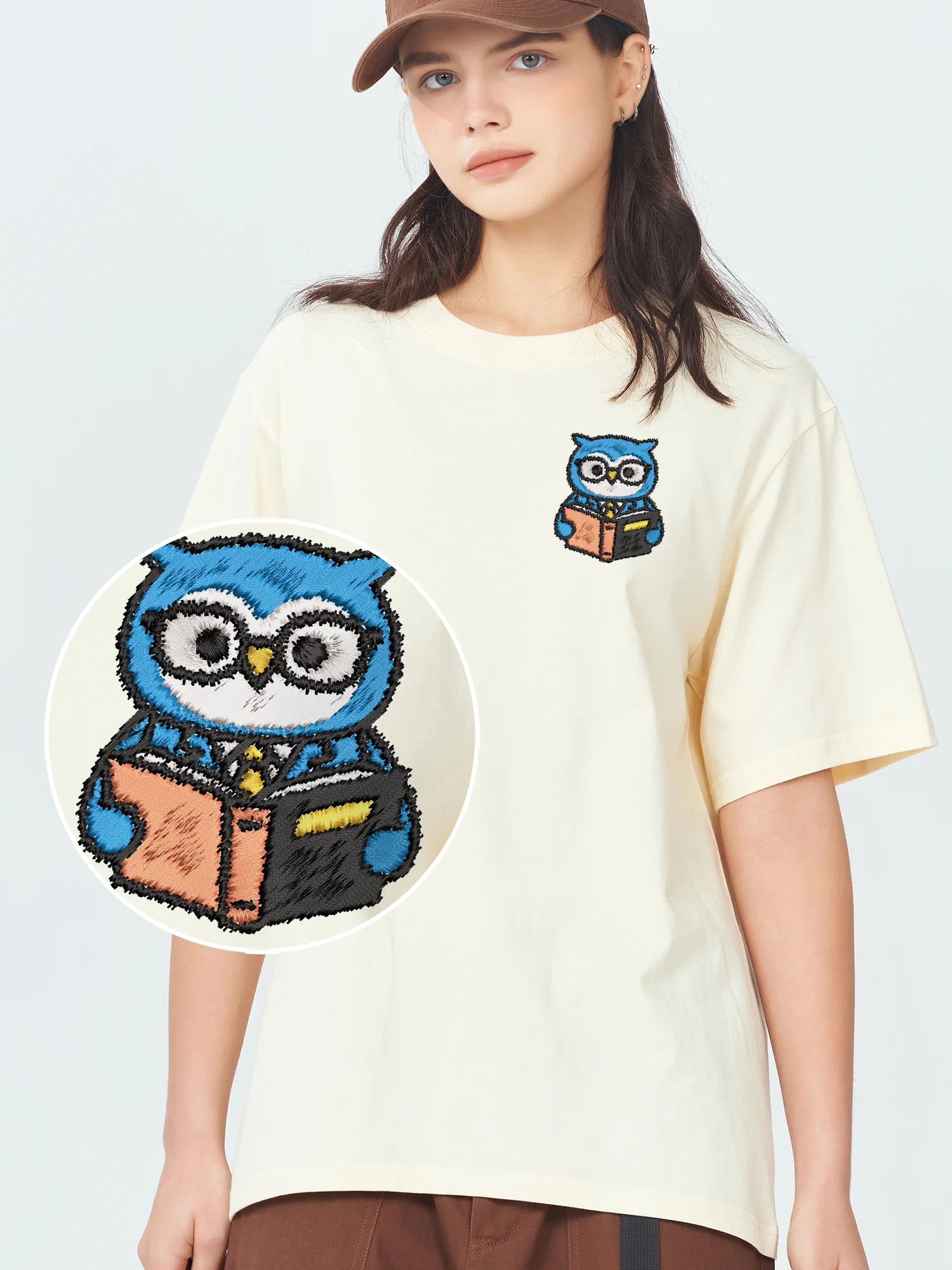 

Reading Book Owl Embroidered T-Shirt Couples Unisex Soft Summer Designer Loose Fit Embroidery T Shirts Best Gift​