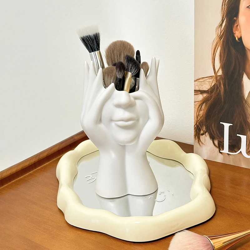 2 ыыы الإبداعية جسم الإنسان الفن التصميم اللوازم المكتبية سطح المكتب متعدد الوظائف تخزين حامل قلم فرشاة للمكياج حامل الديكور