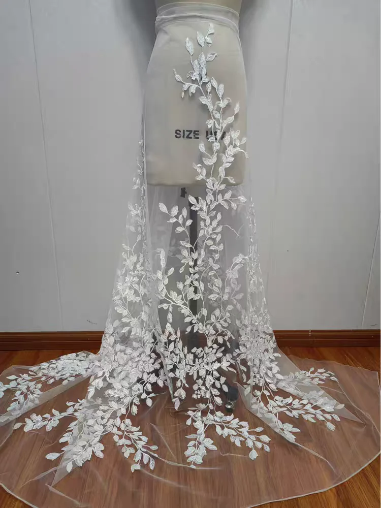 

Простая элегантная вышитая кружевная ткань с листьями и цветочной вышивкой, сетчатая ткань для свадебного платья