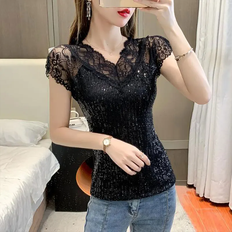 Elegant Fashion Harajuku Slim Fit Female Clothes Loose All Match Casual Tops Women Lace Sequins V Neck Short Sleeve T-shirts