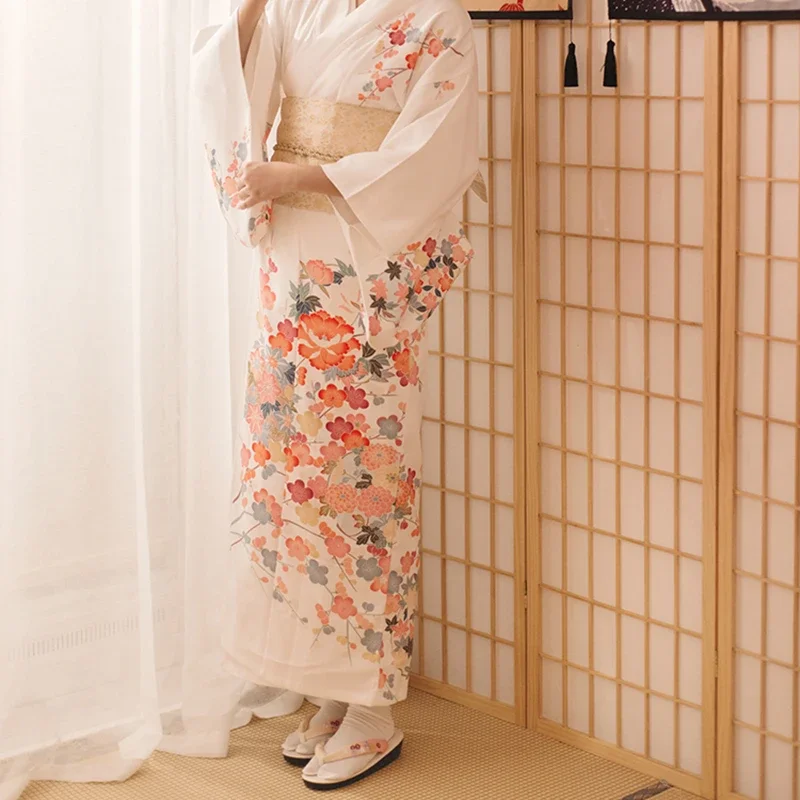 Japanse bloemen Yukata witte kleur formele kimono cosplay kostuum vintage stijl podium performance jurk voor dames