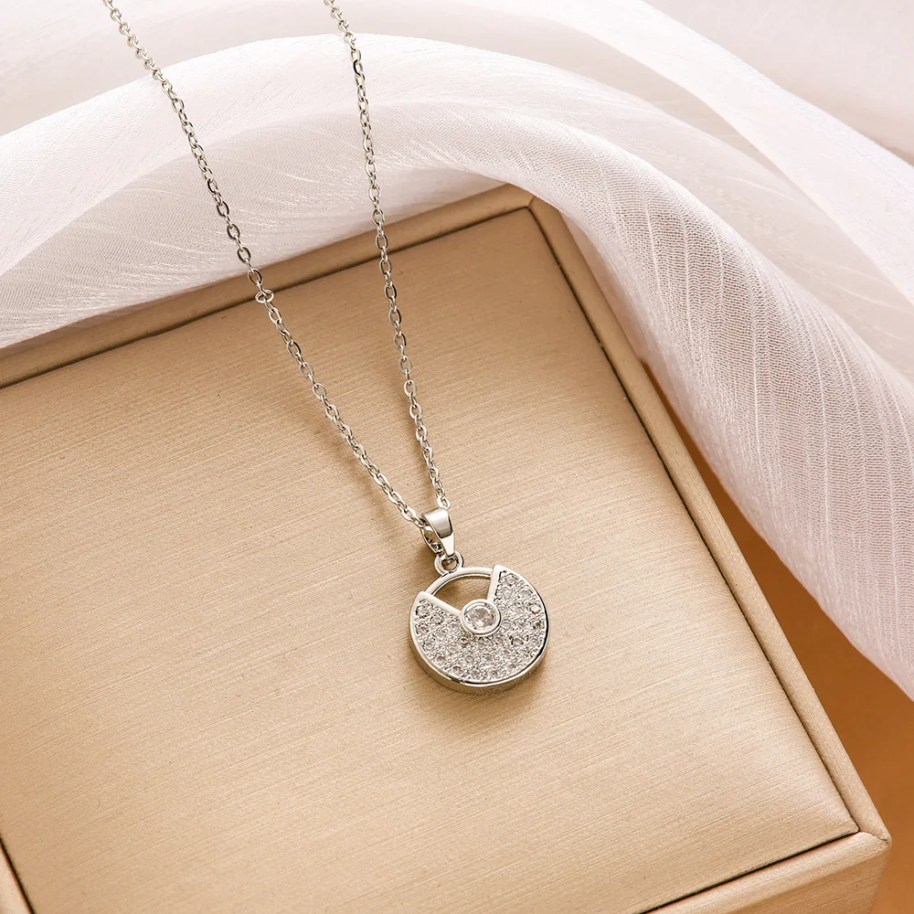 Gypsy Star สร้อยคอแฟชั่นจี้ไทเทเนียมเหล็ก Clavicle CHAIN ผู้หญิง