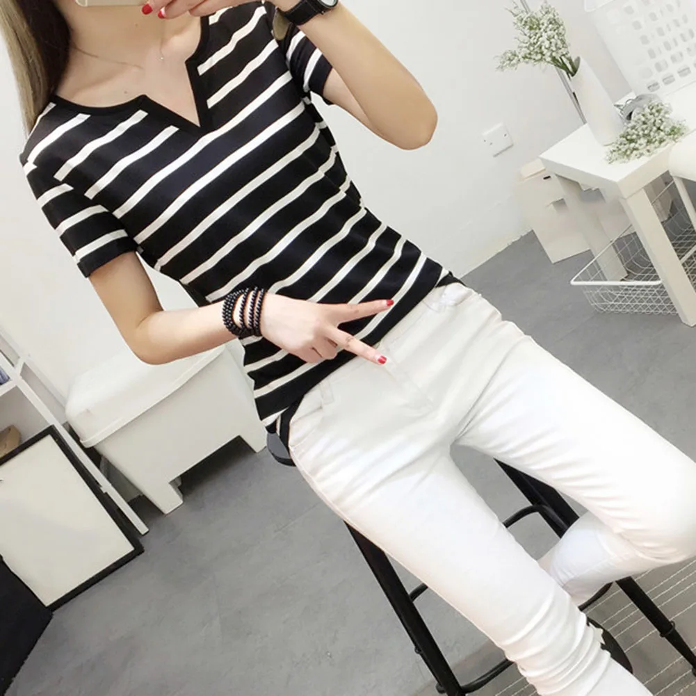 

Fashionable Women Top For Daily Wear Ladies T-shirt Loose Fit V-neck T-shirt Stylish Casual Shirt For Outings Casual Top