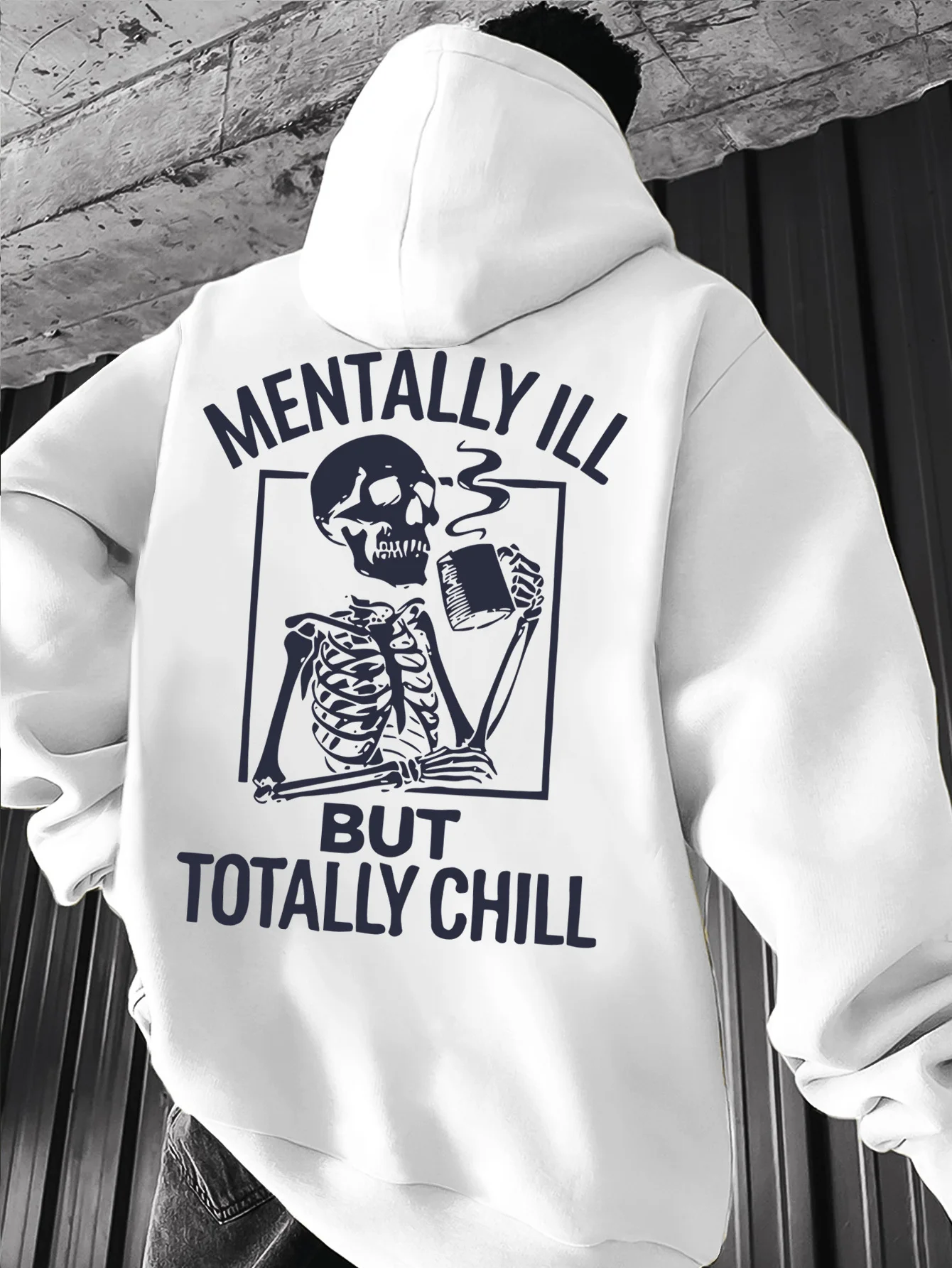 Retro street fashion hooded sweatshirt for men. Frame-shaped letter print. Trendy, loose-fitting, warm and comfortable hoodie.