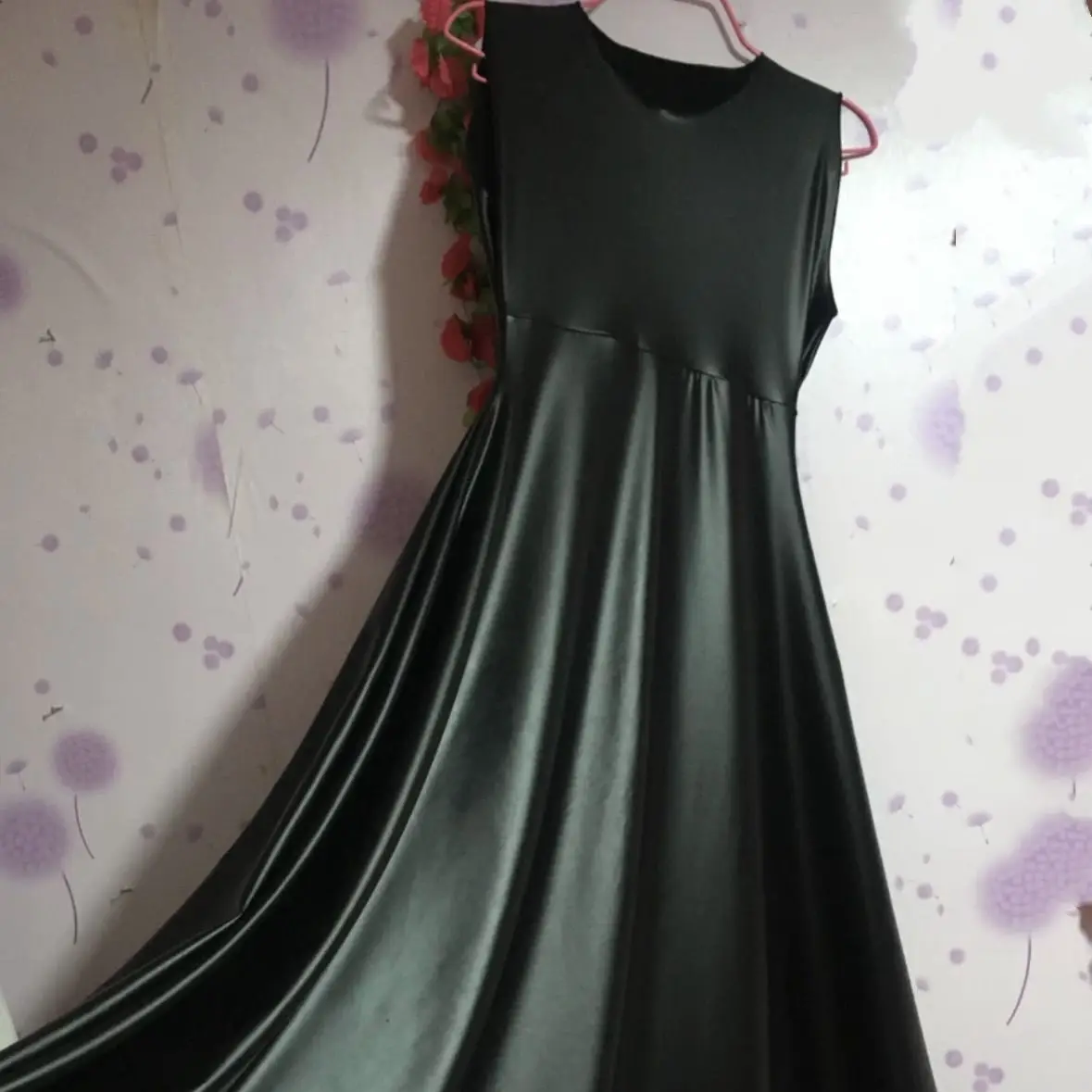 

Women's Pajamas Vest Jumpsuit Silky Smooth Elastic Bottom Dress Women Sleeveless Dress Waist Skirt Solid Color Robe Large Size