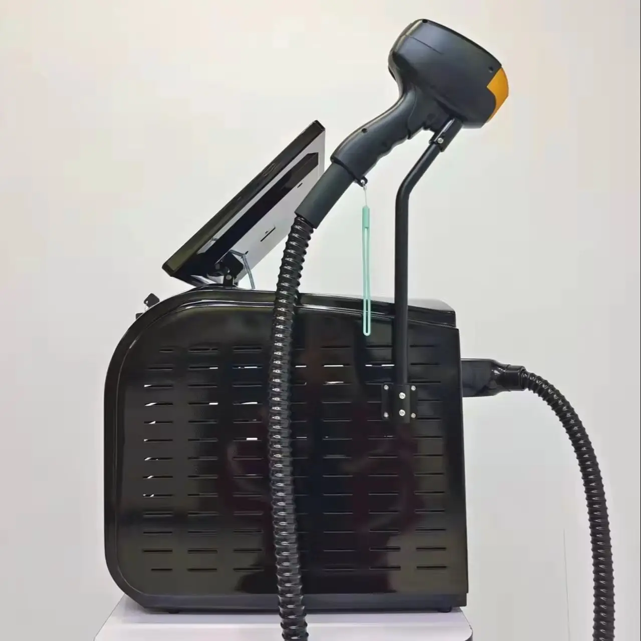 New Upgraded 4000W Portable Professional 808nm Core Diode Laser Epilator 4 Wavelength 755nm/808nm/940nm/1064nm Human Face Body Depilation Instrument, Permanent Painless Hair Removal Beauty Machine Household Commercial Salon Equipment with Standard