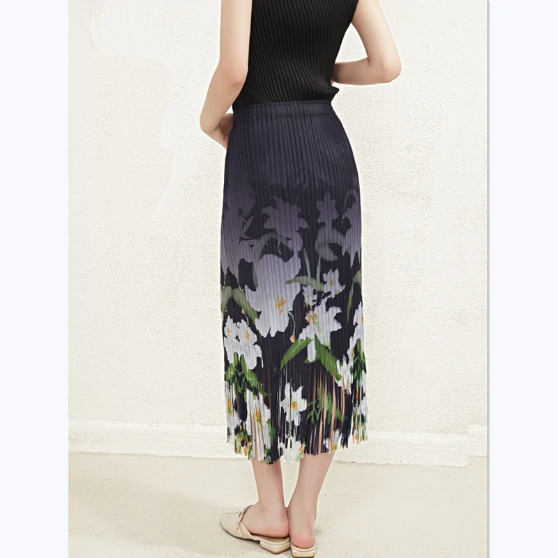 Skirts For Women Summer New Fashion Miyake Pleated Elastic Loose Vintage Hong Kong Style Tassels Floral Skirt