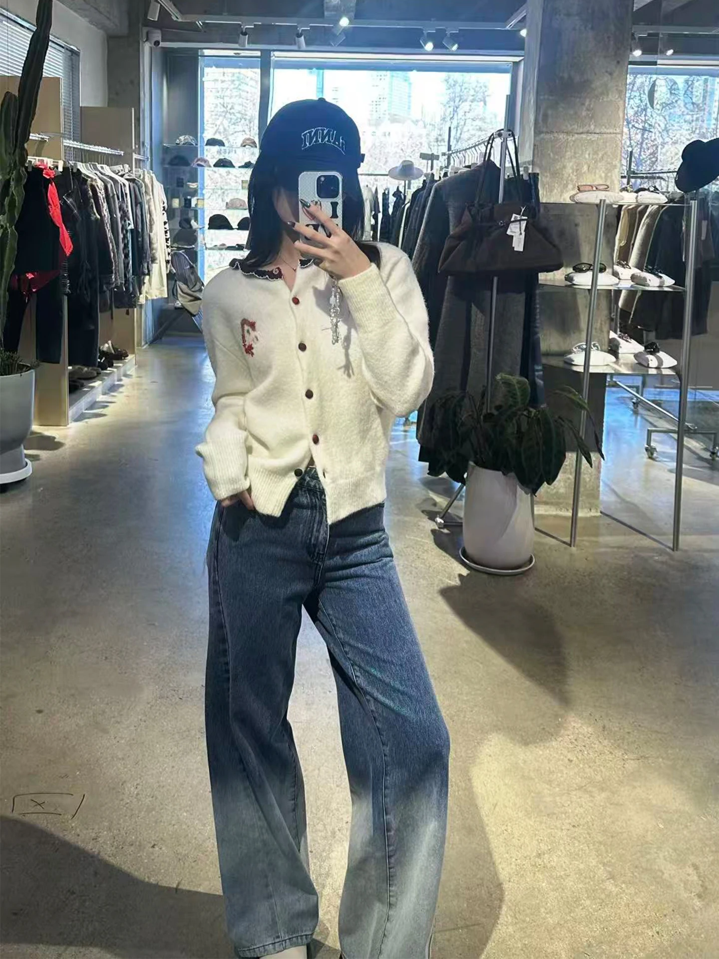 

Новинка 2025 года: Женский вязаный кардиган с вышивкой из верблюжьей шерсти, повседневный, свободного кроя, из мягкой нейлоновой смеси, с длинными рукавами