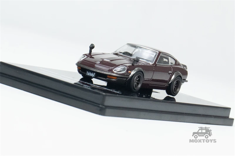 INNO 1:64 FARLADY 240ZG (HS30) Diecast Model Car