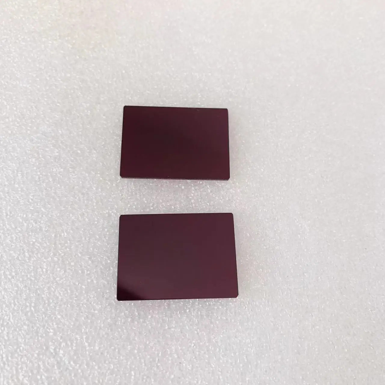 2 Chiếc Tổng Đổi Hồng Ngoại Lọc Kích Thước 29X21X1Mm 680nm IR Qua Ánh Sáng Đỏ Kính HB680 Cho Cảm Biến CMOS