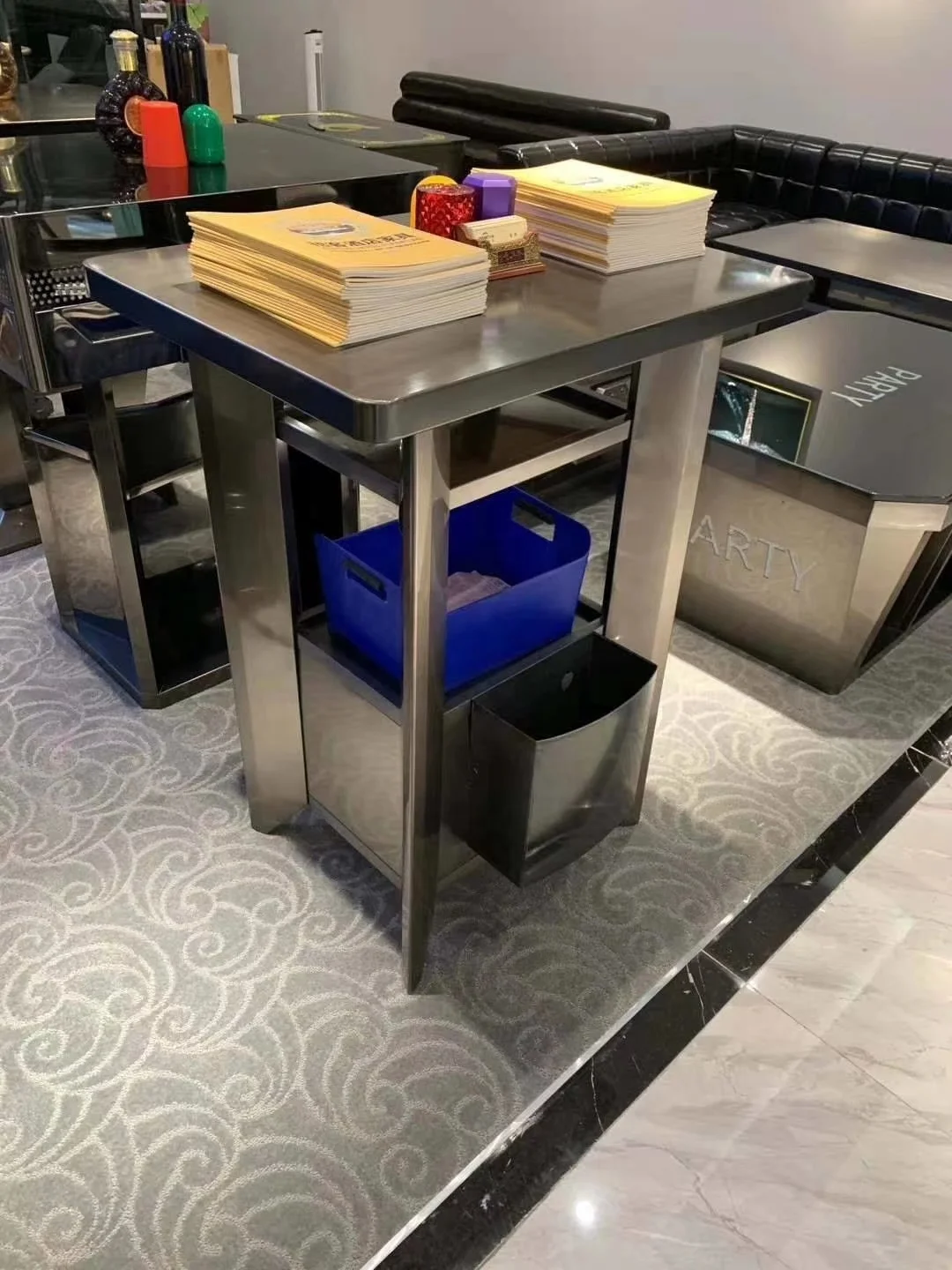 Новый современный дизайн, стальной мобильный портативный ночной клуб, высокий металлический барный стол для продажи