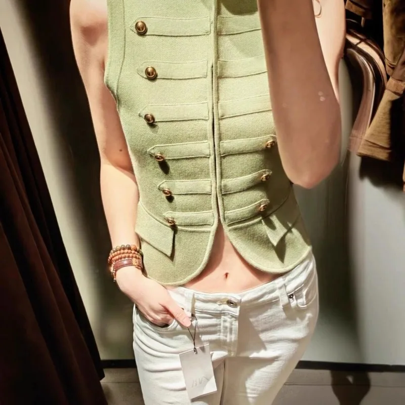 This Is A New Autumn Fashion Women's Vest with A Simple and Versatile. It Features A Sleeveless Round-neck Solid Color Vest.