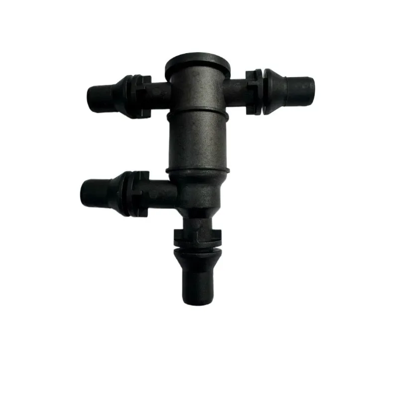 Suitable for C260C180C200E260E300300 coolant water pipe tee joint water pipe